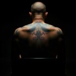 Czy tatuaż na plecach boli