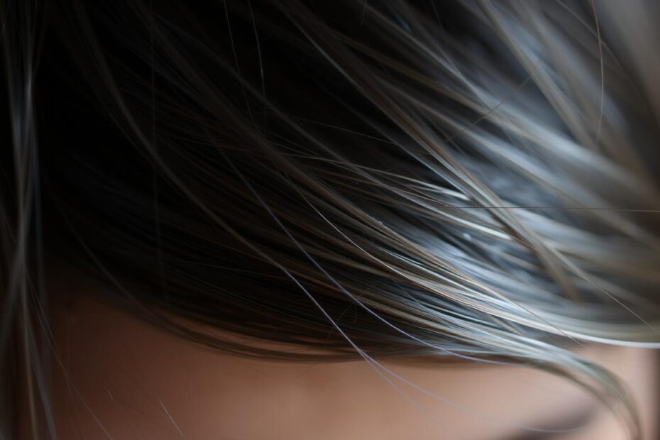 Czy suszenie niszczy włosy