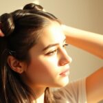 Jak upiąć włosy na noc żeby były kręcone – skuteczne metody Jak upiąć włosy na noc żeby były kręcone